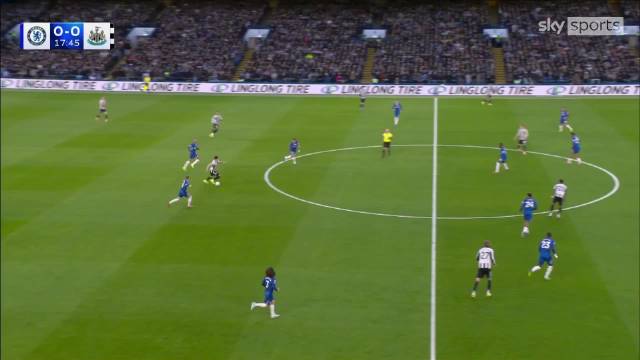 切尔西中卫组合漏洞频出，詹姆斯换防失位酿祸