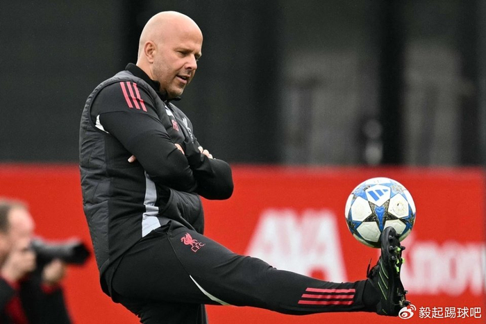 利物浦瞄准意甲双星补强后防