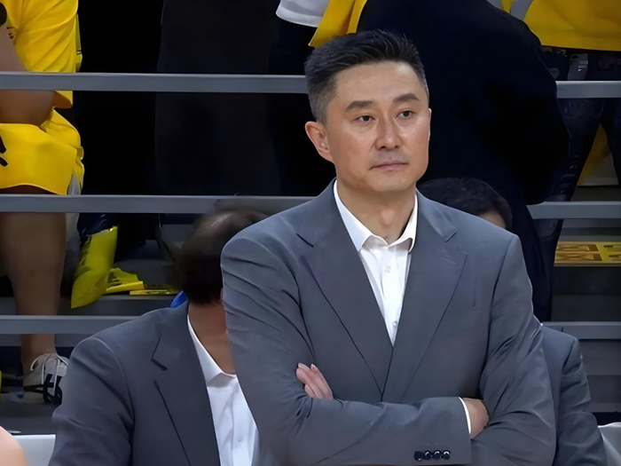 广东小将陈家政三分爆发引热议 杜锋战术布局引